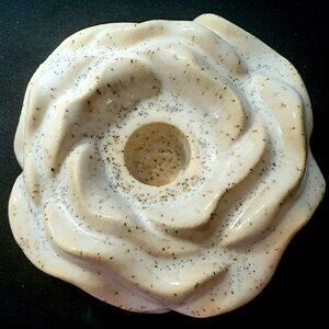 Beautiful White Speckled Peone Ceramic Candle Holder - Elegant and Stylish Decor